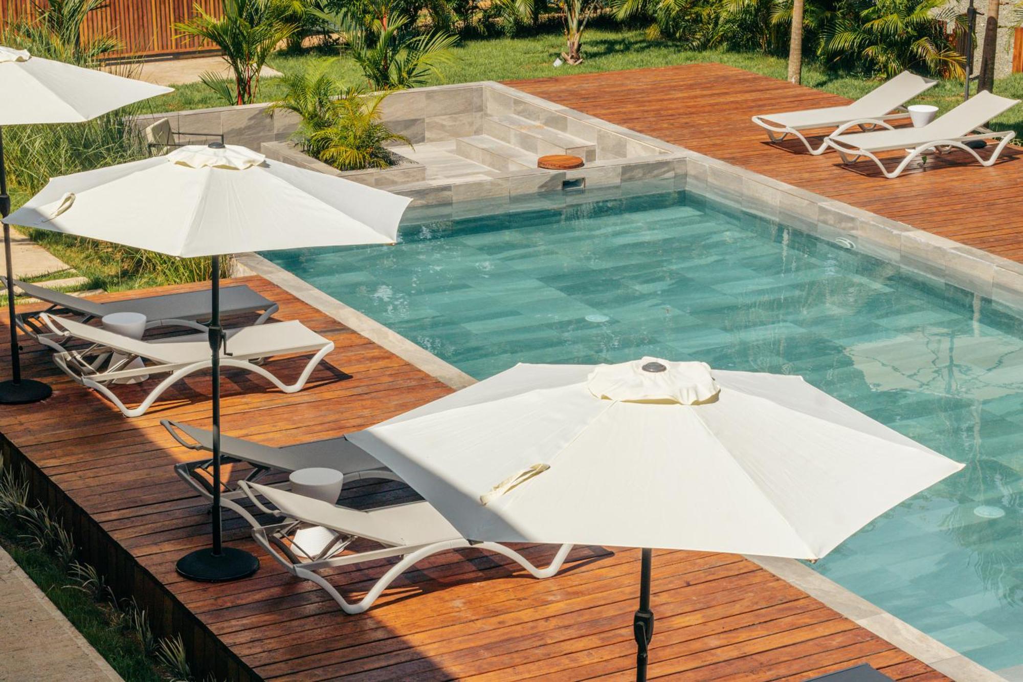 S Boutique Hotel بوكاس تاون المظهر الخارجي الصورة