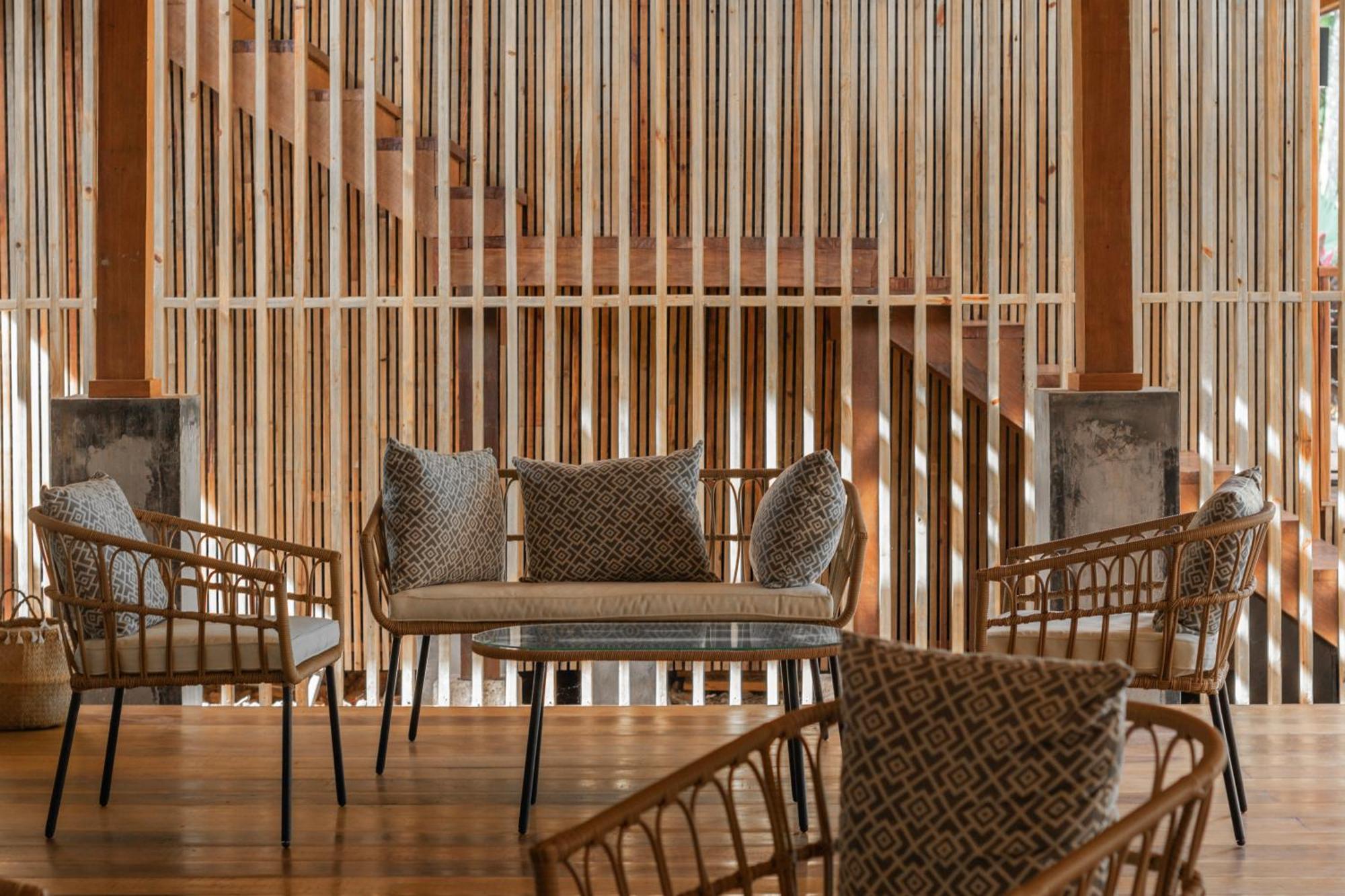 S Boutique Hotel بوكاس تاون المظهر الخارجي الصورة